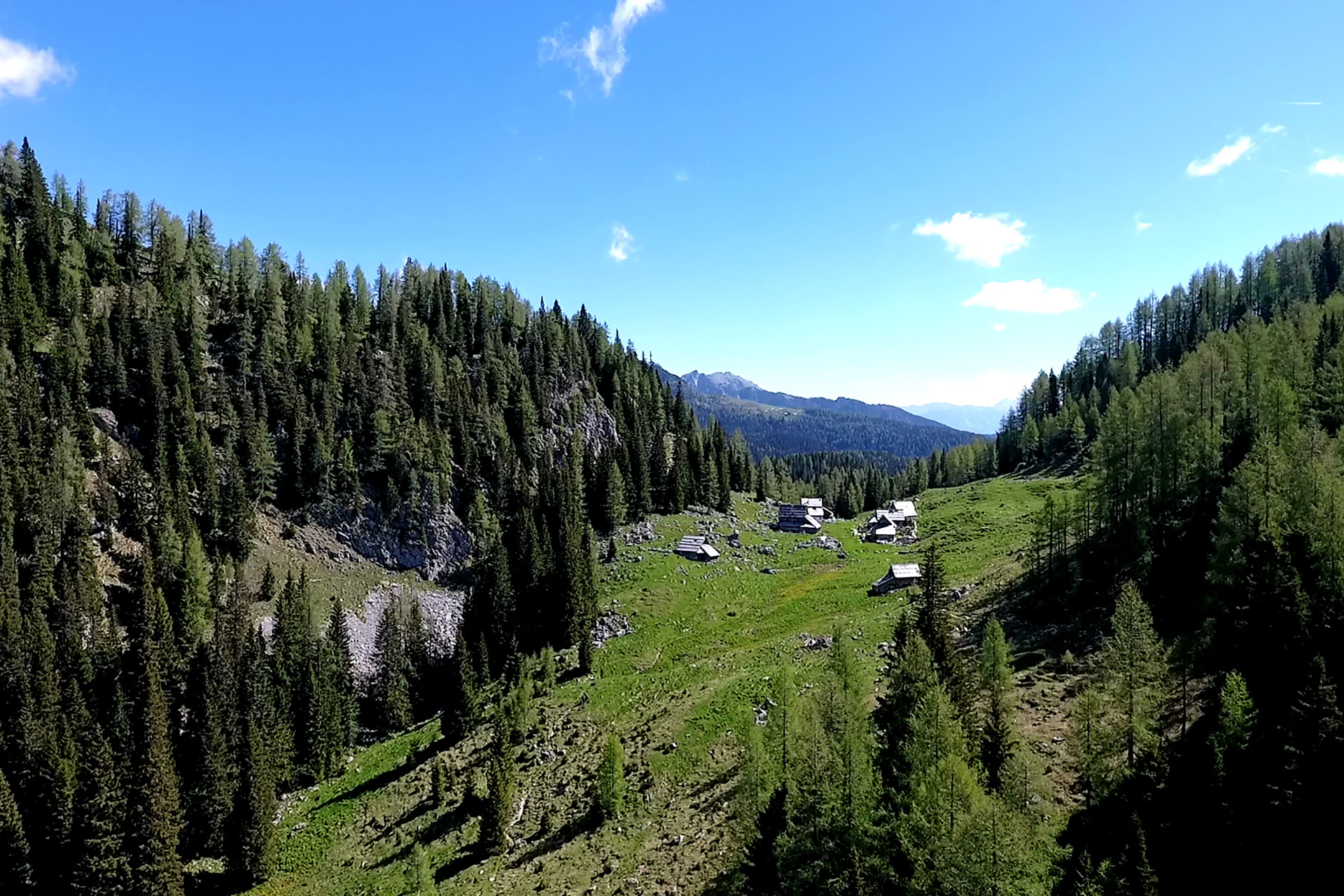 Outsidematerial_Julian_Alps_village_moutains Planina Viševnik / Mountain Pasture Visevnik