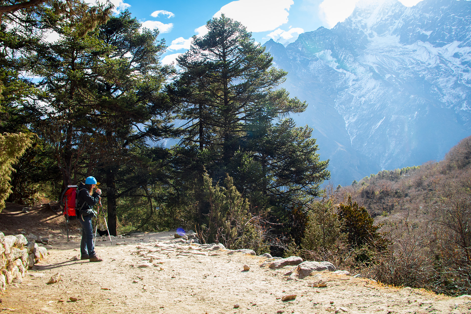 outsidematerial-nepal-ebc-everest-base-camp-trek-himalaya-backpack-hiking-forest-mountains